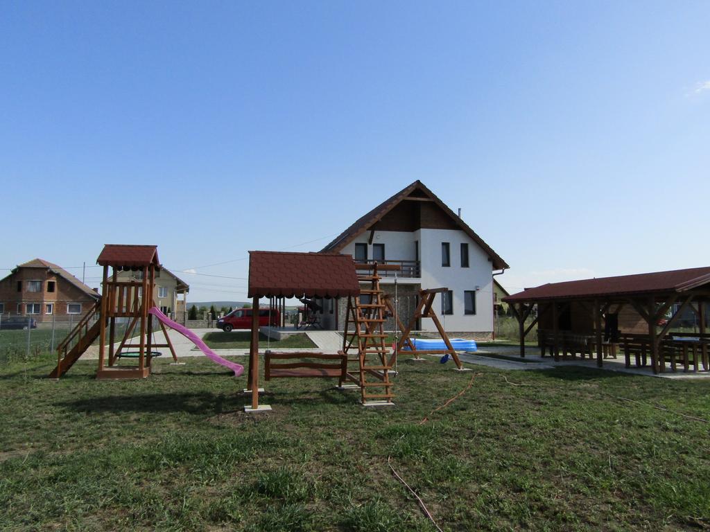 Pensiunea Soli Deo Gloria Sarmasag Exteriér fotografie