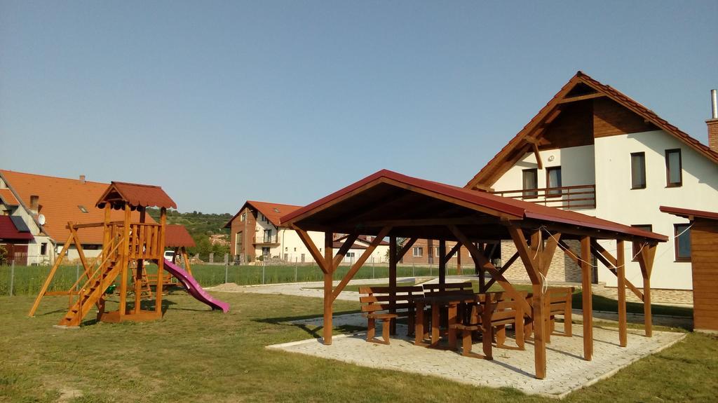 Pensiunea Soli Deo Gloria Sarmasag Exteriér fotografie